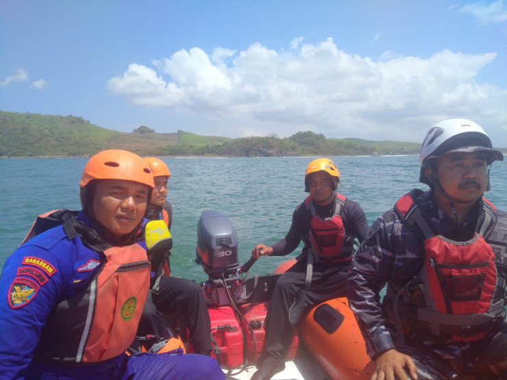 Polresta Banyuwangi dan Tim.SAR Gabungan Sisir Seluruh Perairan Banyuwangi, Cari ABK yang Hilang