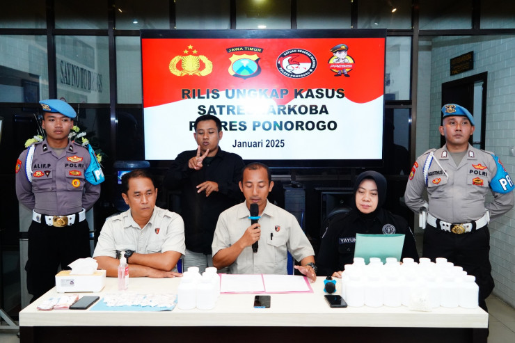 Polres Ponorogo Berhasil Amankan Puluhan Ribu Pil Double L dari Tiga Tersangka Pengedar
