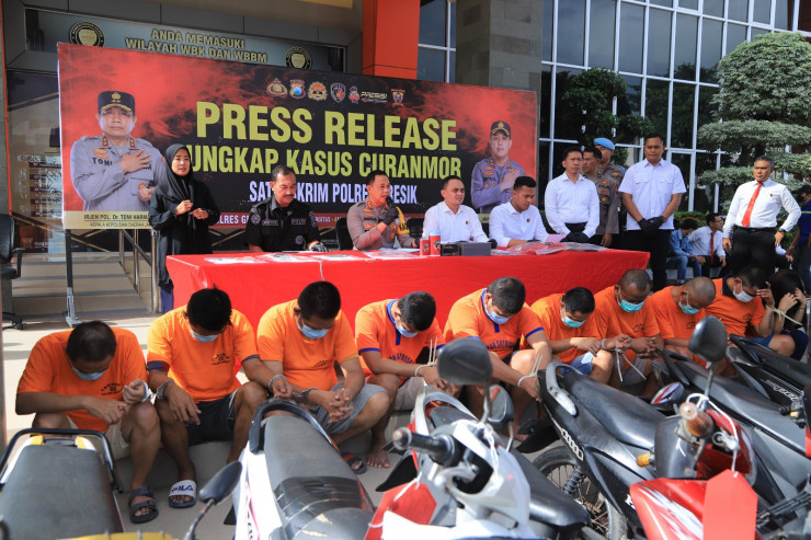 Polres Gresik Ungkap 9 Kasus Pencurian Kendaraan Bermotor, 11 Tersangka Berhasil Diamankan