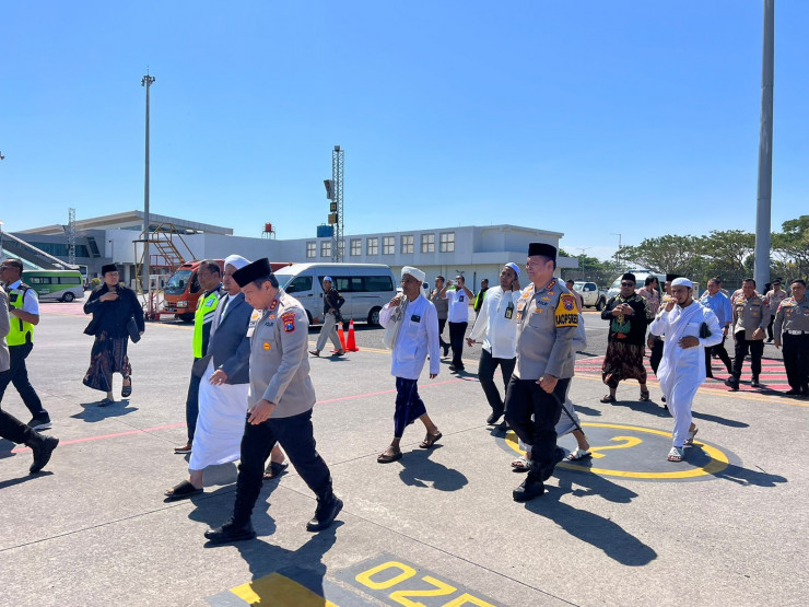 Polda Jatim Lakukan Penebalan Pengamanan Untuk Kedatangan Habib Umar bin Hafidz di Jawa Timur