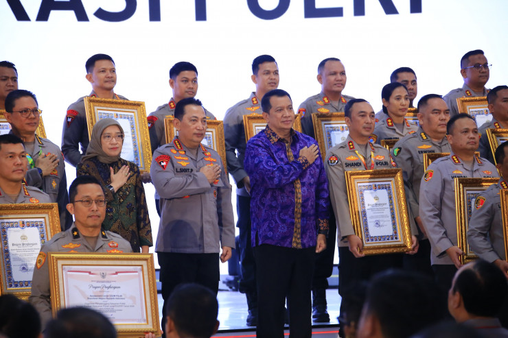 Divisi Humas Polri Raih Predikat WBK, Menpan RB Sampaikan Apresiasi