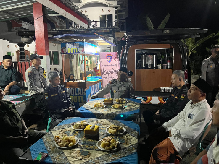 Patroli Polres Blitar Melalui Program Kopling Wujudkan Kedekatan Polisi dan Masyarakat untuk Harkamtibmas