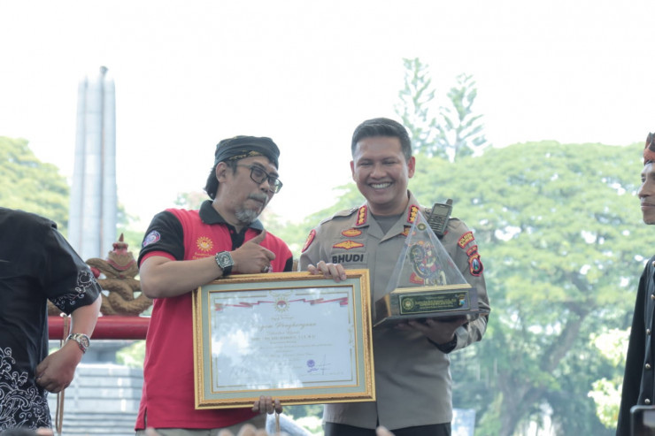 Kapolresta Malang Kota Terima Predikat Sebagai Bapak Pemajuan Budaya