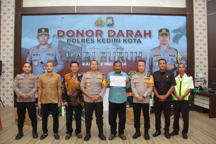 Peringati May Day, Polres Kediri Kota Gelar Donor Darah Bersama Serikat Pekerja