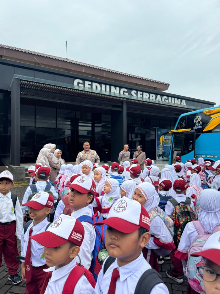 Satlantas Polresta Sidoarjo Edukasi Tertib Lalu Lintas Pelajar SD